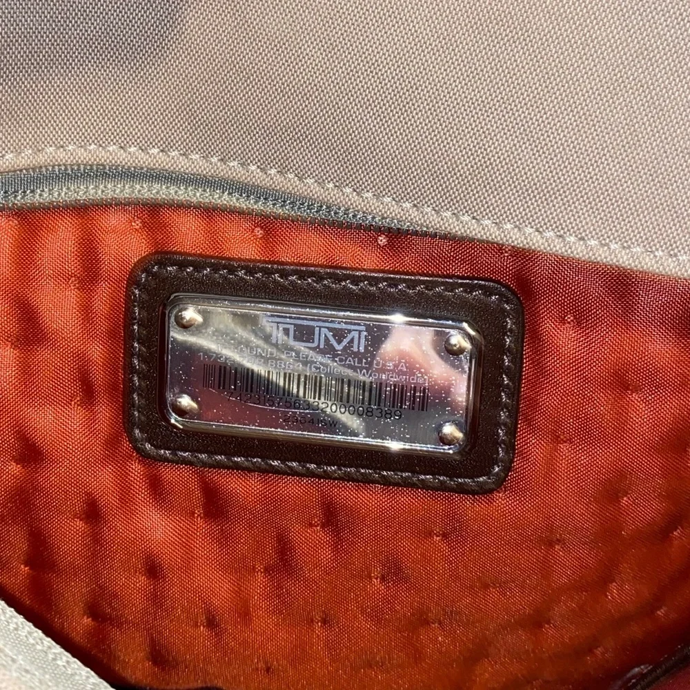 TUMI ACHIEVEMENT LAPTOP BUSINESS CASE TAN BROWN CARRY-ON EUC